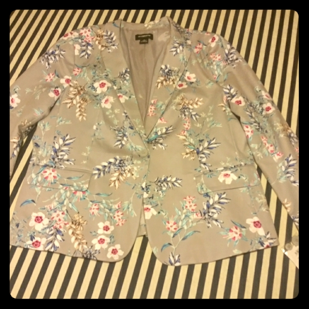 Liz Claiborne woman blazer nwt